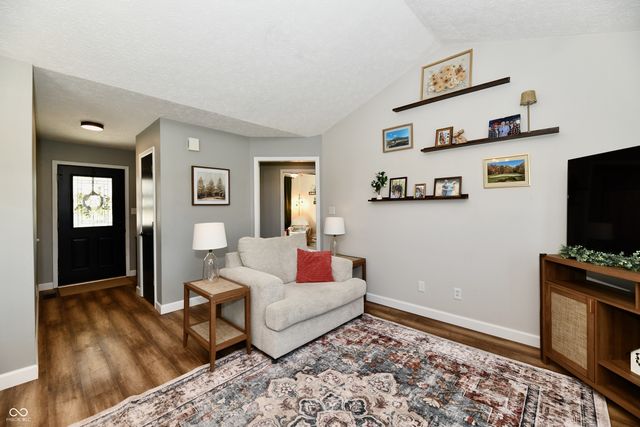 517 Martha Eunice Lane, Clayton, IN 46118