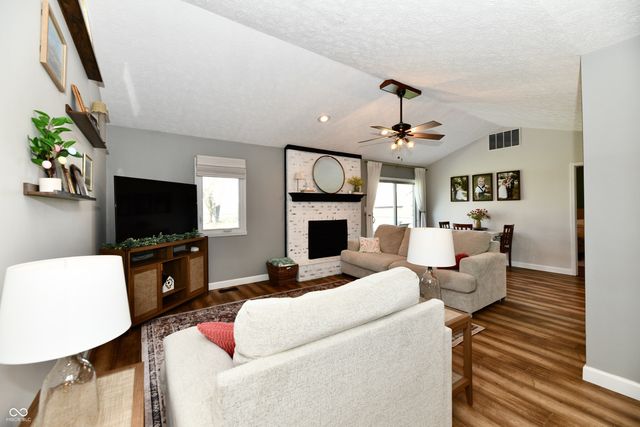 517 Martha Eunice Lane, Clayton, IN 46118