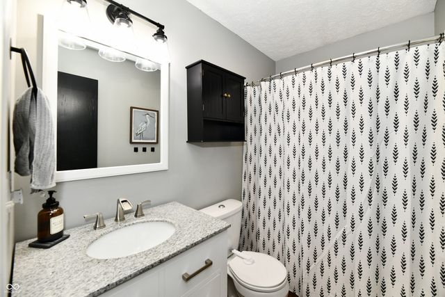 517 Martha Eunice Lane, Clayton, IN 46118