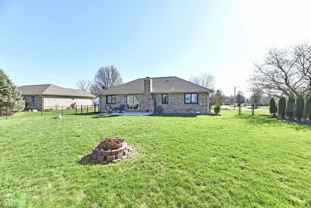 517 Martha Eunice Lane, Clayton, IN 46118