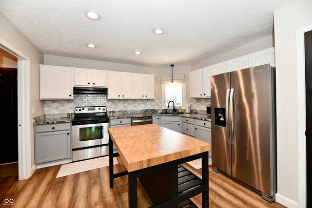 517 Martha Eunice Lane, Clayton, IN 46118