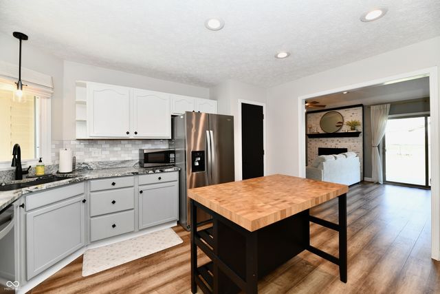 517 Martha Eunice Lane, Clayton, IN 46118