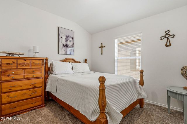 7718 Cottonwood Street, Vinton, TX 79821