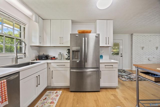 1807 Lindsay Lane N, Athens, AL 35613