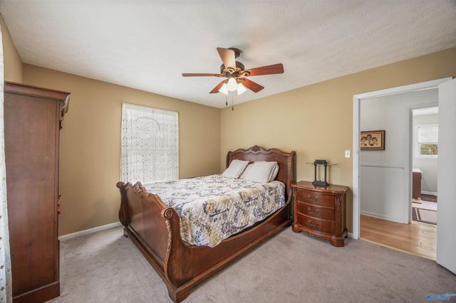 1807 Lindsay Lane N, Athens, AL 35613
