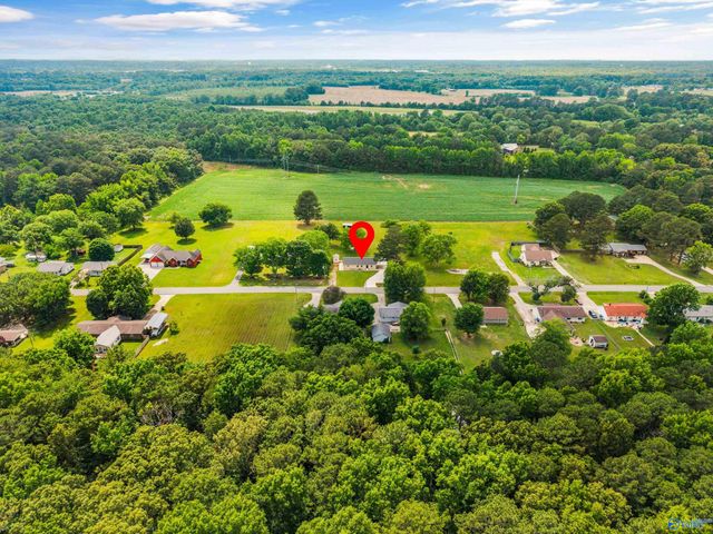 1807 Lindsay Lane N, Athens, AL 35613
