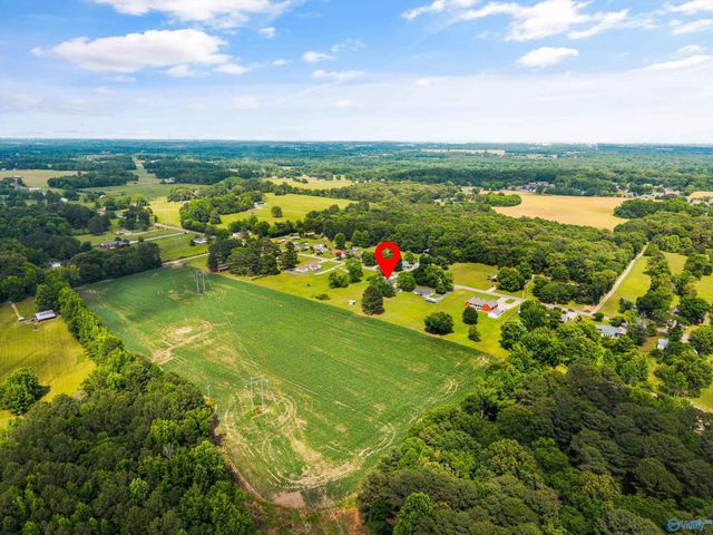 1807 Lindsay Lane N, Athens, AL 35613