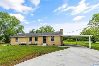 1807 Lindsay Lane N, Athens, AL 35613
