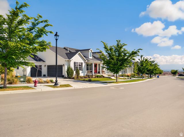 672 W HERALD DR, Saratoga Springs, UT 84045