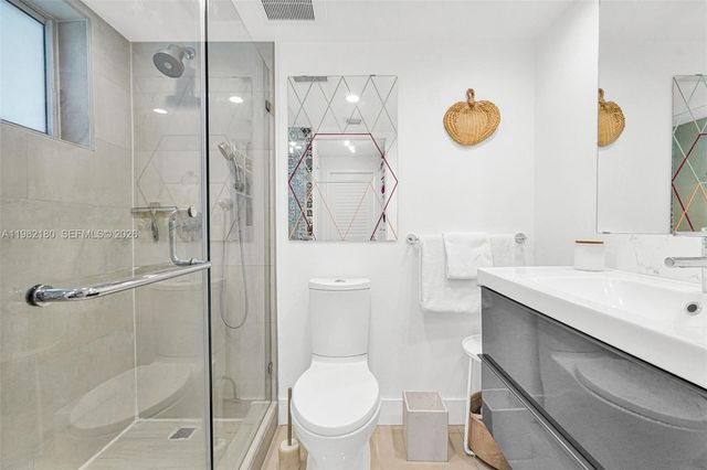 1605 Bay Rd 201, Miami Beach, FL 33139