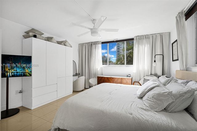 1605 Bay Rd 201, Miami Beach, FL 33139