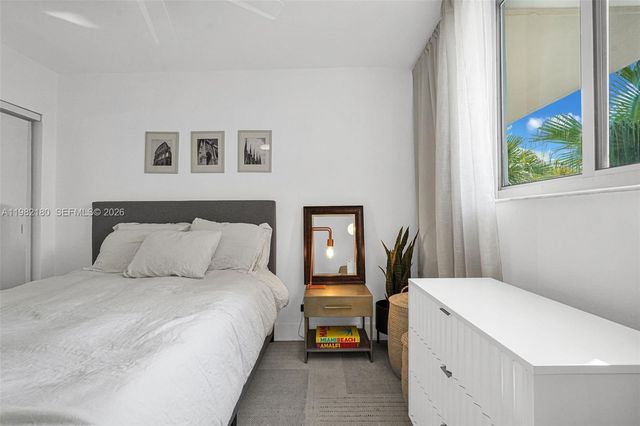 1605 Bay Rd 201, Miami Beach, FL 33139