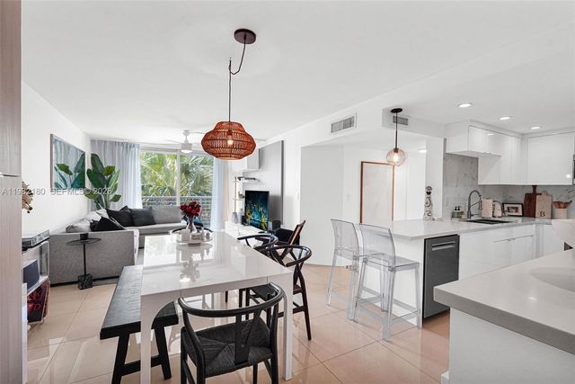 1605 Bay Rd 201, Miami Beach, FL 33139