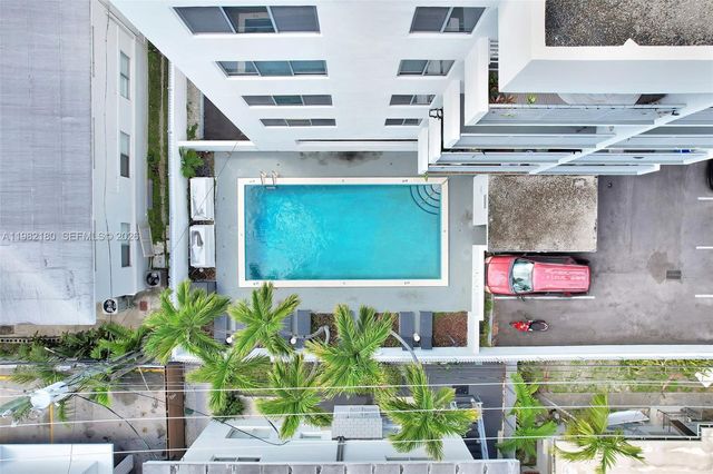 1605 Bay Rd 201, Miami Beach, FL 33139