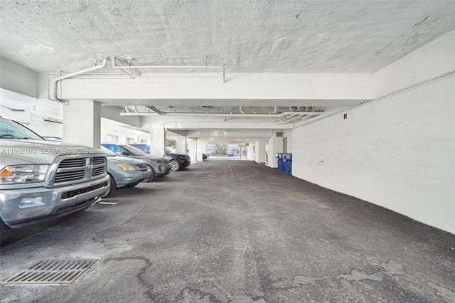 1605 Bay Rd 201, Miami Beach, FL 33139