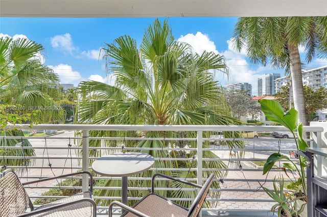 1605 Bay Rd 201, Miami Beach, FL 33139