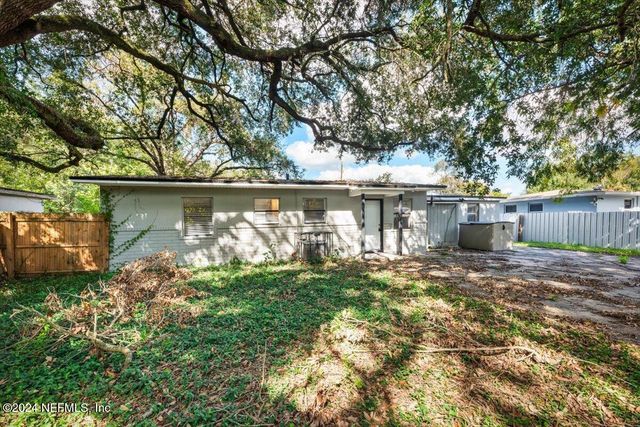 5050 SAPPHO Street, Jacksonville, FL 32205
