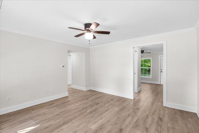 1325 Navarro Drive, Corsicana, TX 75110