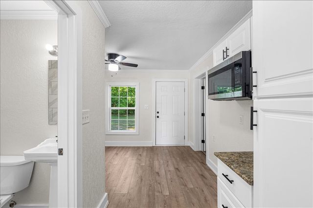 1325 Navarro Drive, Corsicana, TX 75110