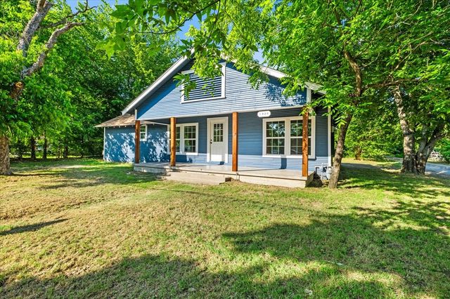 1325 Navarro Drive, Corsicana, TX 75110
