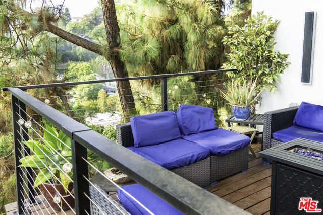 1933 Lemoyne Street, Los Angeles, CA 90026