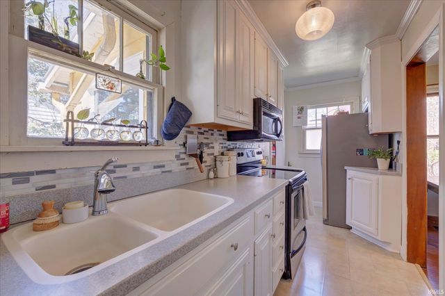 824 S Park Avenue, Bloomington, IN 47401