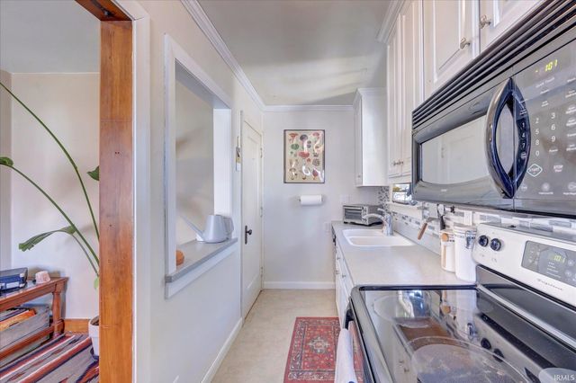 824 S Park Avenue, Bloomington, IN 47401