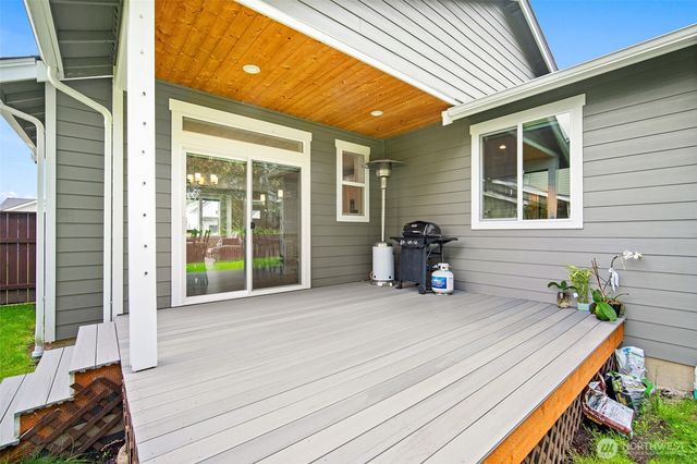 937 Crimson Court, Nooksack, WA 98276