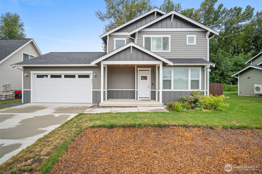 937 Crimson Court, Nooksack, WA 98276