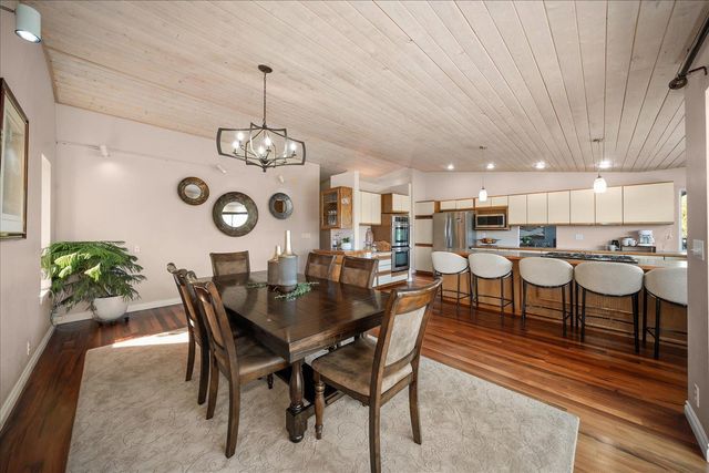 6127 N Campbell Rd, Otis Orchards, WA 99027