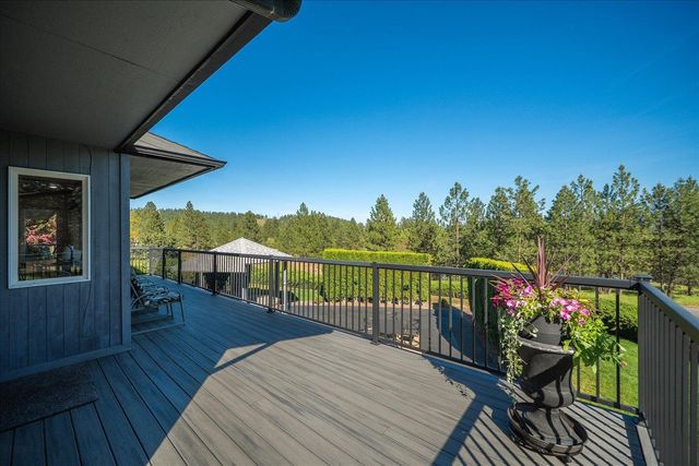 6127 N Campbell Rd, Otis Orchards, WA 99027