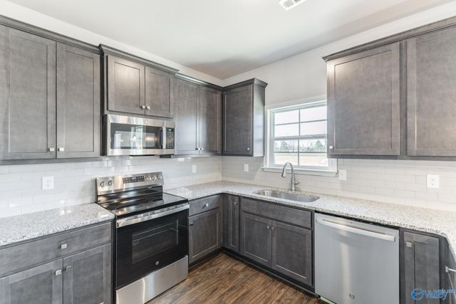 208 Roman Randall Road, New Market, AL 35761