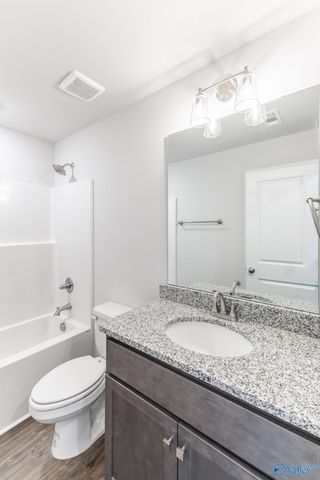 208 Roman Randall Road, New Market, AL 35761