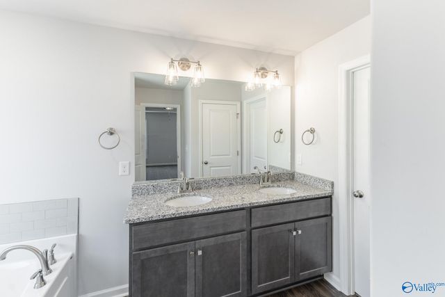 208 Roman Randall Road, New Market, AL 35761