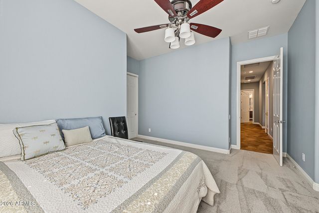 5637 W STRAIGHT ARROW Lane, Phoenix, AZ 85083