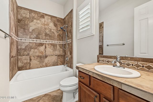 5637 W STRAIGHT ARROW Lane, Phoenix, AZ 85083