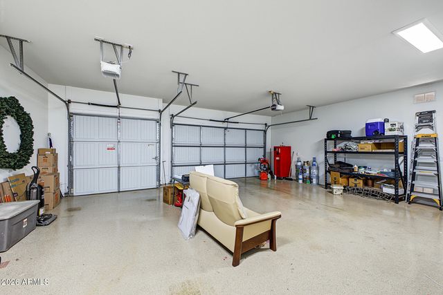 5637 W STRAIGHT ARROW Lane, Phoenix, AZ 85083