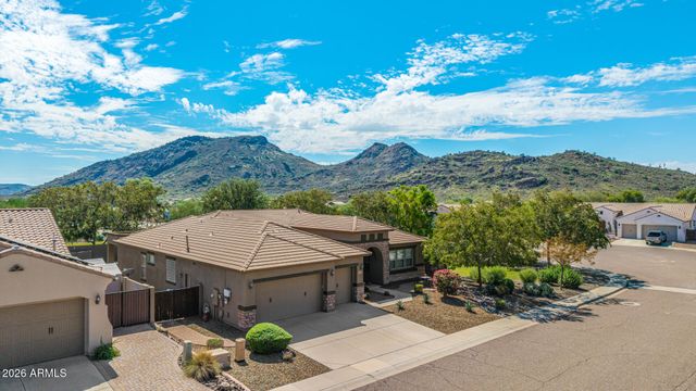 5637 W STRAIGHT ARROW Lane, Phoenix, AZ 85083