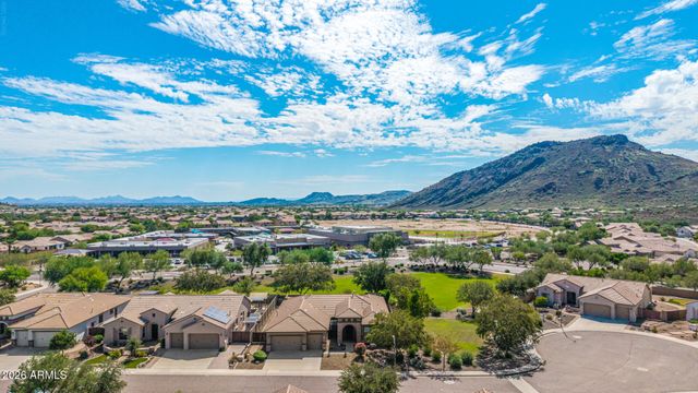 5637 W STRAIGHT ARROW Lane, Phoenix, AZ 85083