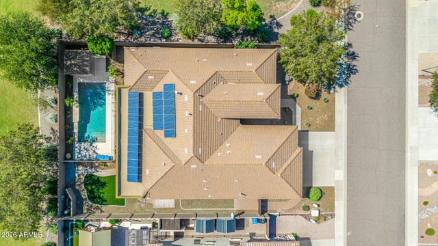 5637 W STRAIGHT ARROW Lane, Phoenix, AZ 85083
