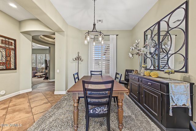 5637 W STRAIGHT ARROW Lane, Phoenix, AZ 85083