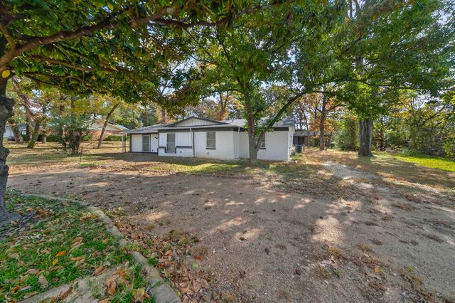 1620 Woodland St., Canton, TX 75103