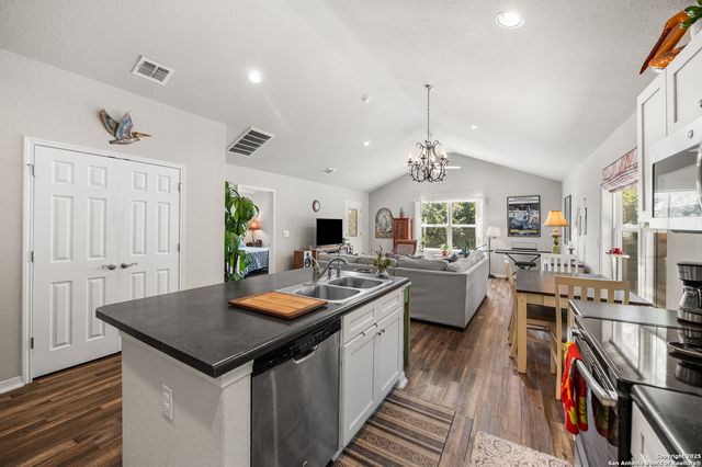 420 Belmont, San Antonio, TX 78202