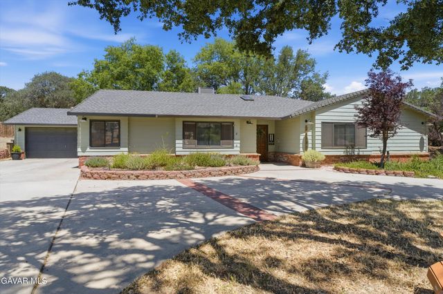22731 Camp Drive, Tehachapi, CA 93561