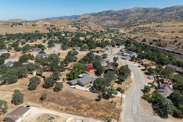 22731 Camp Drive, Tehachapi, CA 93561