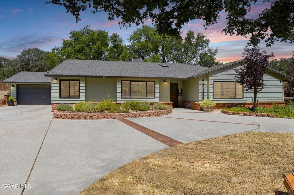 22731 Camp Drive, Tehachapi, CA 93561