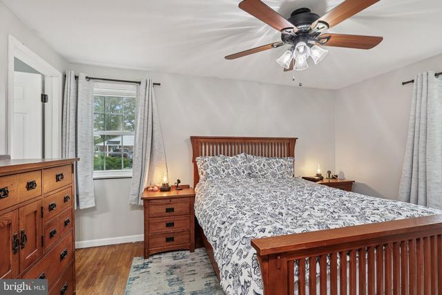 1002 CATHILL RD, Sellersville, PA 18960