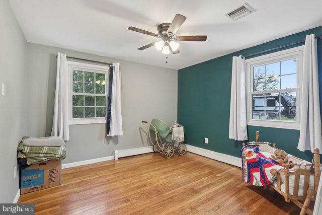 1002 CATHILL RD, Sellersville, PA 18960