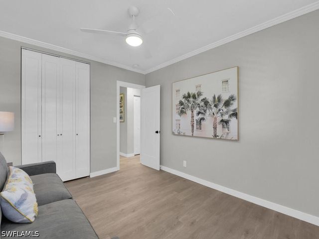 473 12th AVE S B8, Naples, FL 34102