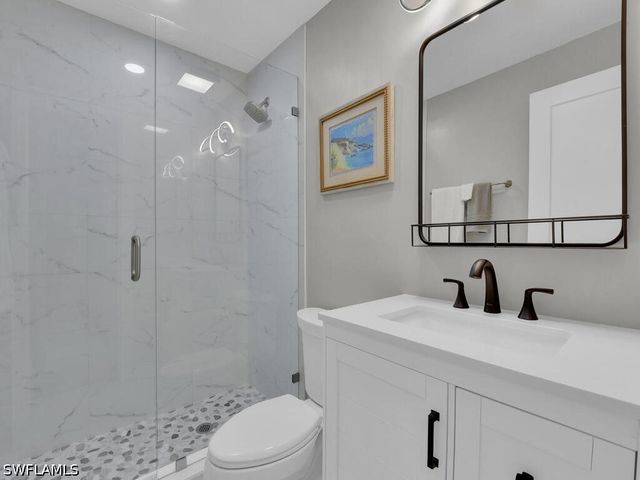 473 12th AVE S B8, Naples, FL 34102